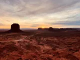 Monument Valleyの朝日