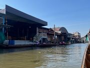 水上マーケット@どんどん進みます