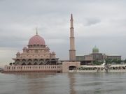 クルーズ船からのピンクモスク