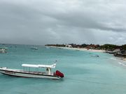 レンボンガン島の美しい海