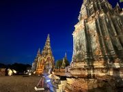 ライトアップされたアユタヤ遺跡も格別！