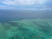 ヘリから見るグレートバリアリーフ