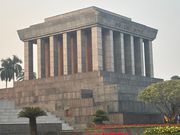 黄昏時に夕陽が美しいホーチミン廟