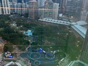 370mの展望デッキから見た街並み