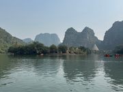 チャンアンの小舟に乗船