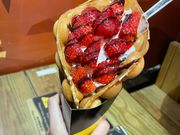 途中スイーツも食べ歩き！