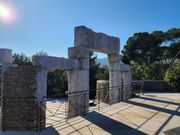 コロニアグエル