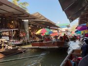 水上マーケット