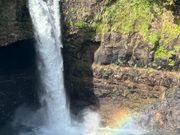 レインボー滝です。