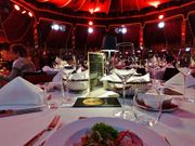 オーストリア料理を楽しみながら