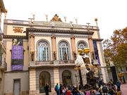 ダリ劇場美術館には小学生の遠足がいました