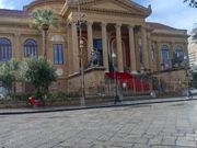 パレルモ：マッシモ劇場