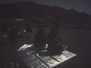 ダム湖の横の公園駐車場で星空観察をしました。