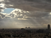 ムカッタムの丘から見えたピラミッド