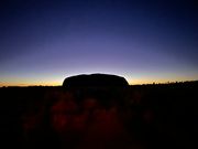 サンライズ前のウルル