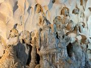 鍾乳洞