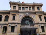 サイゴン中央郵便局。中にも入って見学しました。