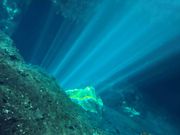 グランセノーテ
光のカーテン出現