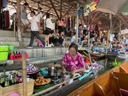 水上マーケット