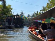 水上マーケットにて