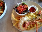 ディナーはセルバンテスでロブスター