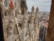 エレベーターで