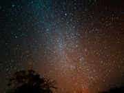 再度マウナ・ケアに戻り、締めくくりの星空観賞。
大自然のプラネタリウム。
忘れられません。