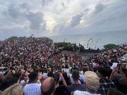 ケチャックダンス会場　
1番上の席がおすすめです