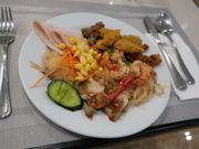 昼食のビュッフェ