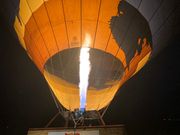 気球膨らませ中の写真