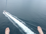 パラセーリング中