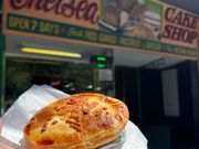 ガイドさんにおすすめされたミートパイ美味しかった！