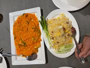 カニ身炒飯とプーパッポンカリー