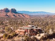 ウォルトディズニーさんのお家。現在は、レーシックの発明者が住んでるらしい。