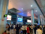 写真の左側の10番の柱付近に待ち合わせ場所があります