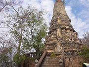 シソワット・モニボン王の仏塔