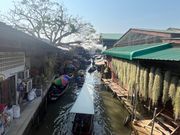 水上マーケット