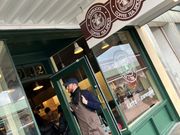 シアトル ダウンタウンのパイクプレイスにあるスターバックス１号店