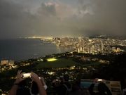 ダイヤモンドヘッド登る前の夜景