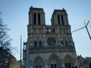 ノートルダム寺院