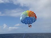 あっという間にワイキキの空に舞いあがりました。