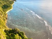 チャモロ人の横顔のような海岸線