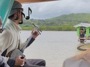 水牛車で由布島へ