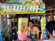 レモンと書いてあるけど、なぜかメロン味