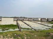 水上コテージで休憩