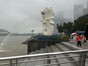 土砂降りのマーライオン