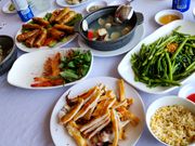 ムイネーのランチ　これ３人前