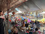 水上マーケット