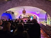 横側最後列から