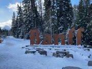 Banff入り口のモニュメント（残念ながら今年で徹去らしいです）